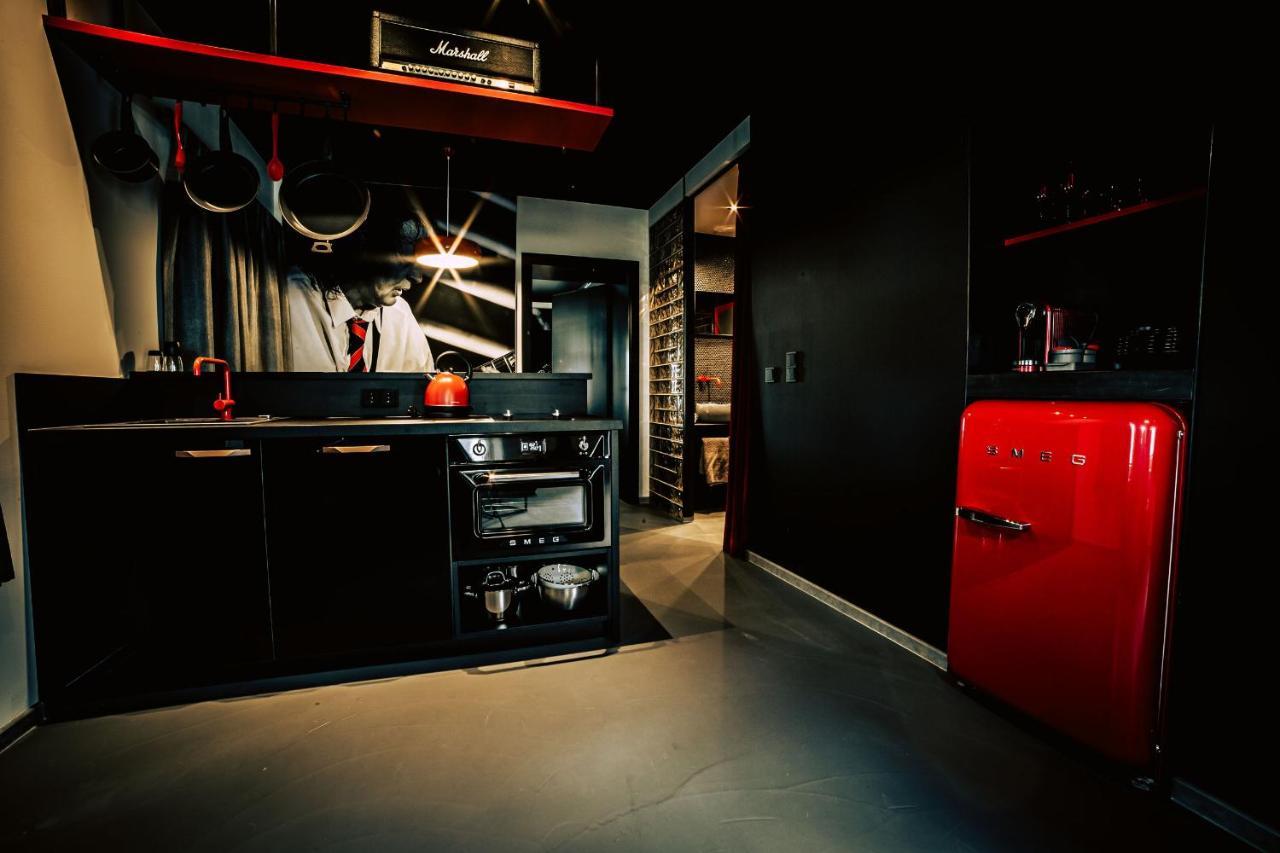 Boutique Old School Apartment