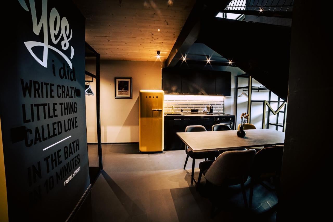 Boutique Old School