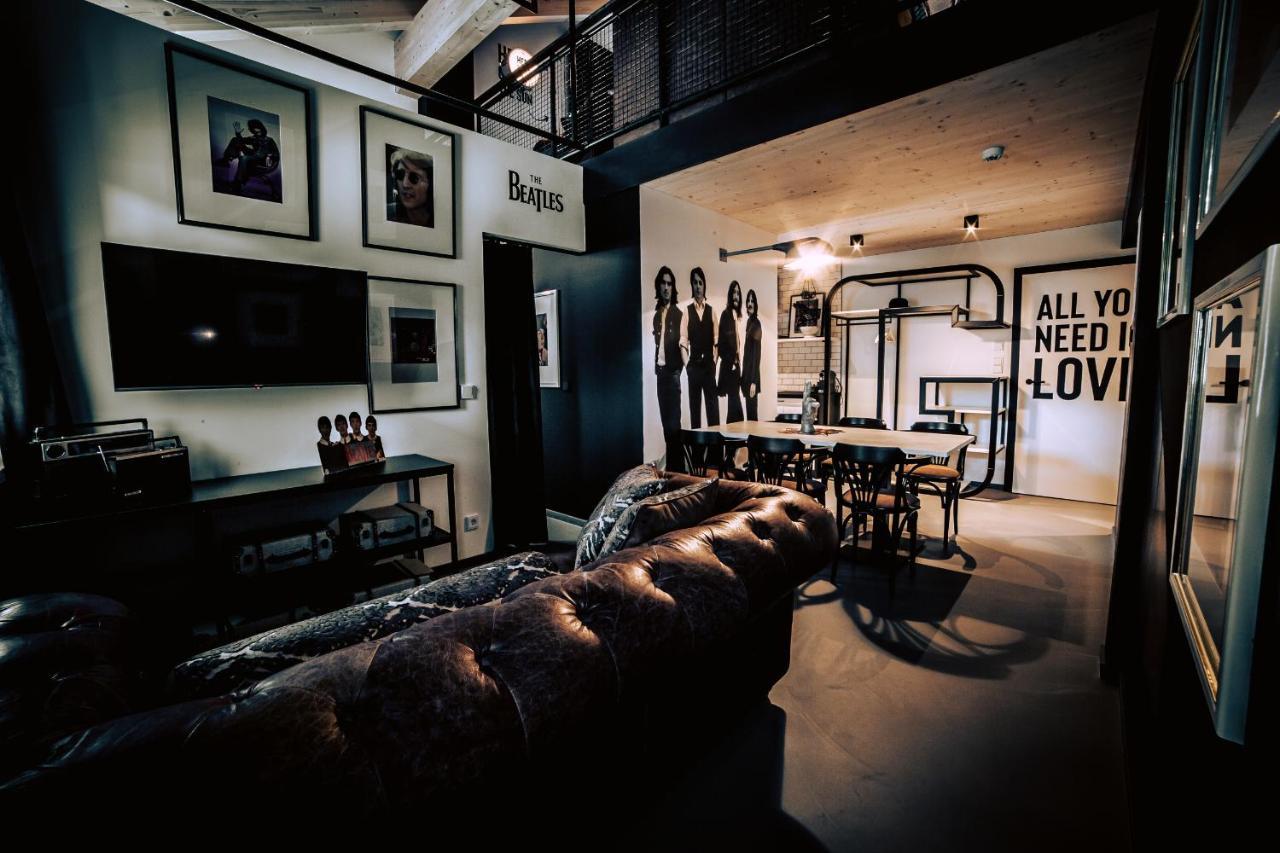 Boutique Old School